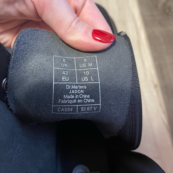 Dr. Martens Black Jadon Boot Smooth Leather Platfoms - Picture 4 of 7